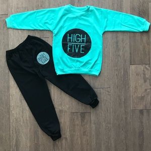 Skate-style “High Five” Sweatsuit